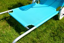 Leżak plażowy na kółkach ogrodowy z daszkiem kolor TURKUSOWY