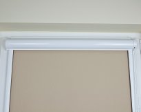 ROLETA W KASECIE UNI KOLEKCJA MATERIAŁÓW LUX