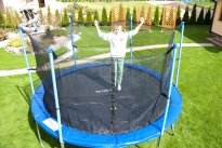 Trampolina ogrodowa STANDARD z siatką wewnętrzną o śr. 366 cm 12 FT   